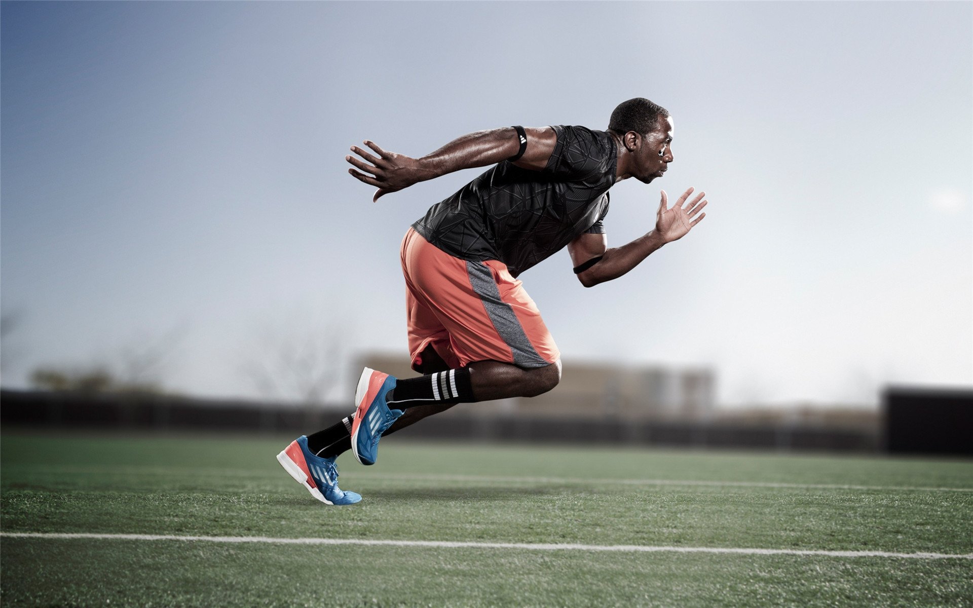 德布劳内赛后谦逊发言登热搜，广州队横扫北京国安引发热议